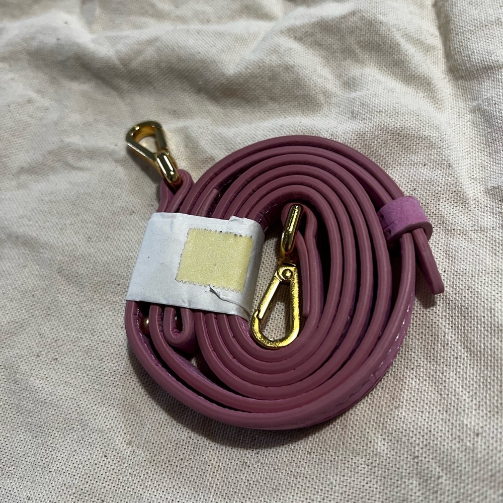 JACQUEMUS
Pink La Montagne Croc 'Le Chiquito Long' Clutch - Picture 8 of 8